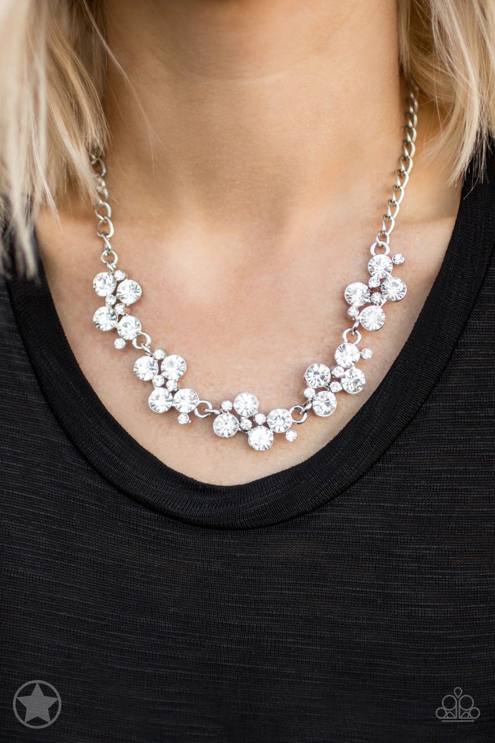 Best Seller!! Hollywood Hills Necklace with Earrings