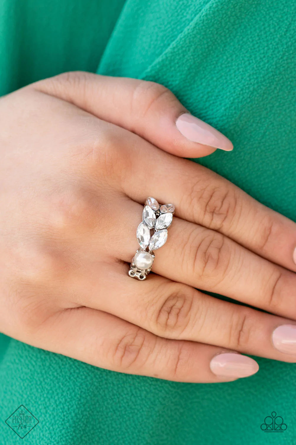 Majestically Musing Paparazzi Accessories Ring