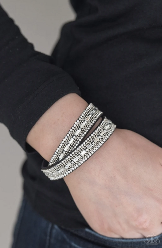 Shimmer and Sass Blue Paparazzi Accessories Bracelet