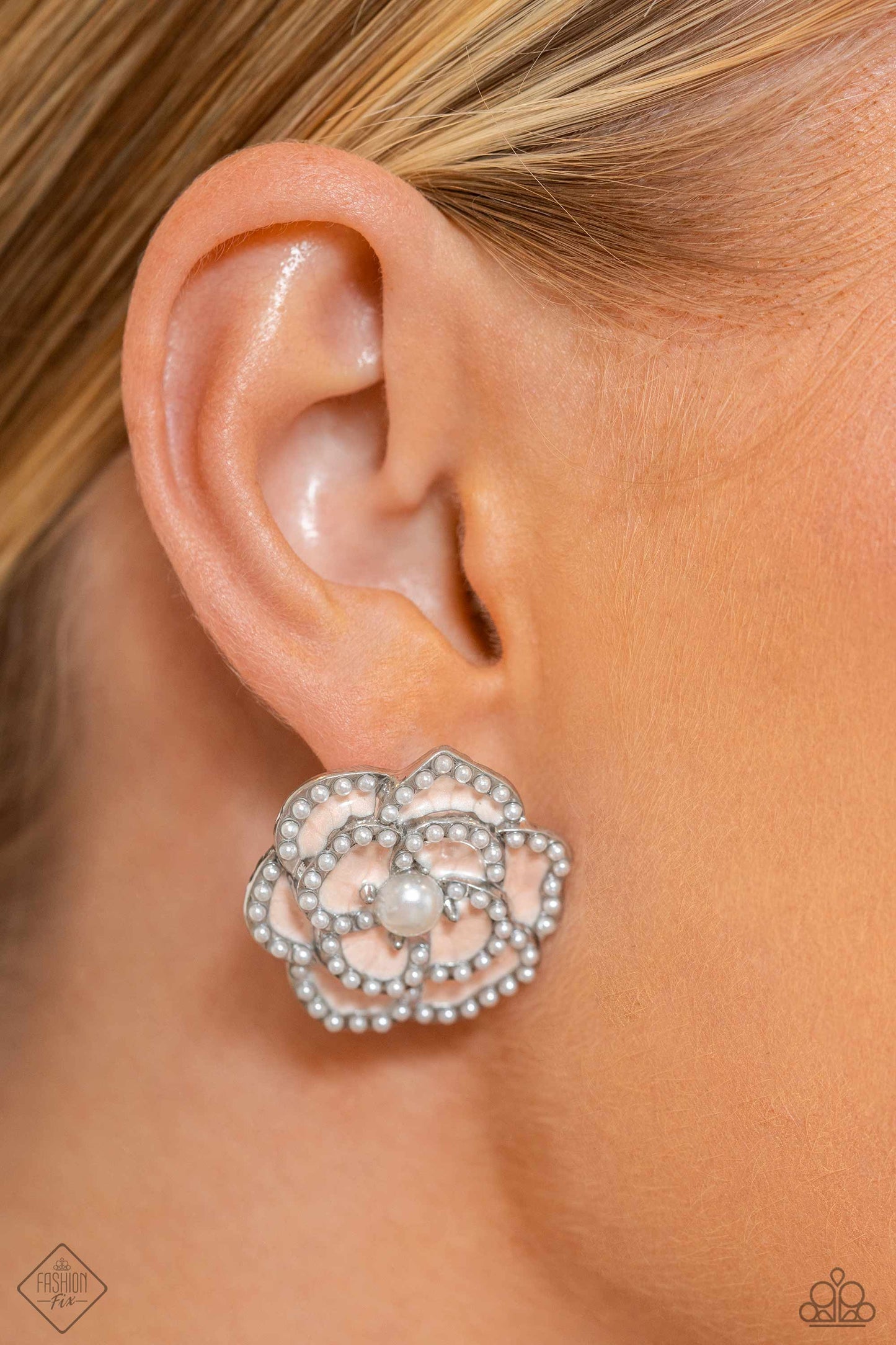 Suave Sensation Paparazzi Accessories Earrings