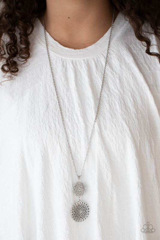 Meet Me At The Garden Gate Paparazzi Accessories Paparazzi Accessories Necklace with Earrings - Silver