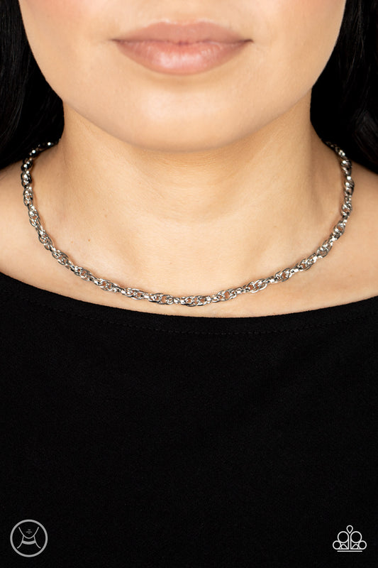 Urban Underdog Paparazzi Accessories Choker with Earrings Silver