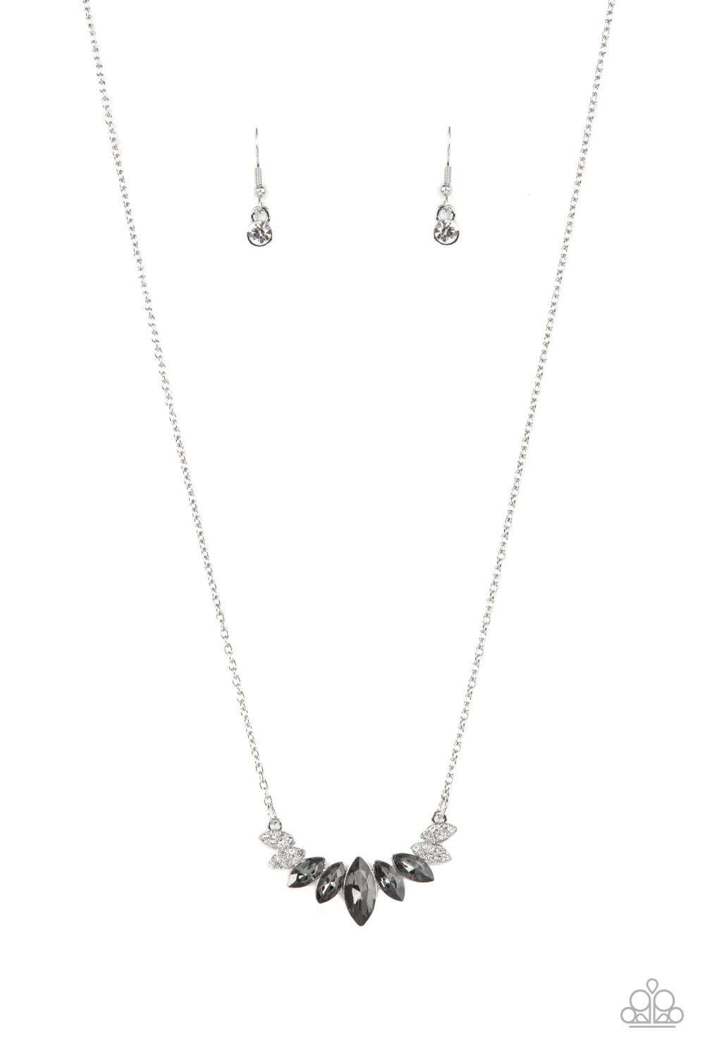 One Empire at a Time Paparazzi Accessories Necklace with Earrings Silver